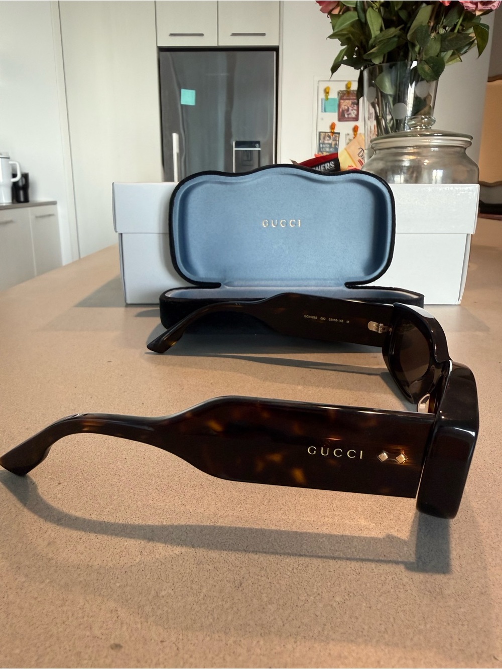 Gucci Women's Rectangular Dark Tortoiseshell Sunglasses with Brown Lenses - Picture 2 of 4